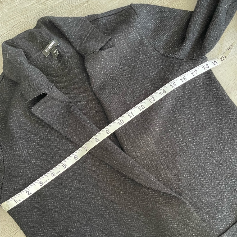 Express black sweater blazer with herringbone pattern, size XS. - Picture 4 of 7